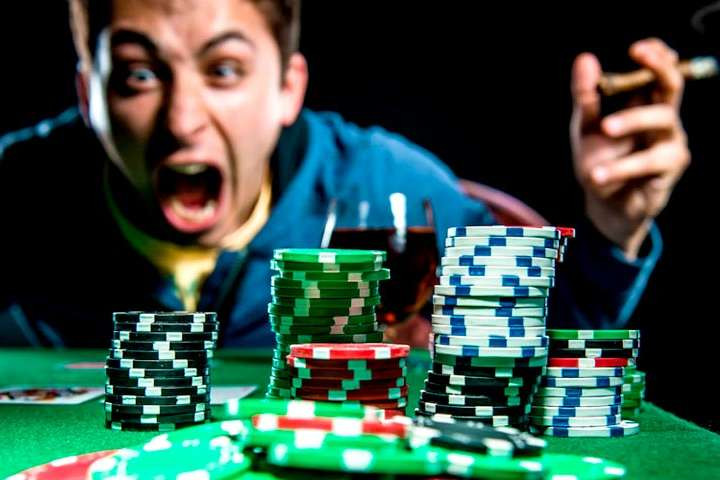 Боротьба з ігроманією та боргами: у Бельгії заборонять рекламу азартних ігор