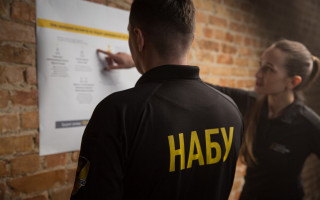 Спроба заволодіння земельною ділянкою в Києві: підозрюють нардепа та ексзаступника керівника Апарату Верховної Ради