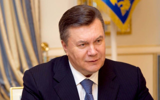 Януковича та його охоронця заочно судитимуть за підбурювання до дезертирства і незаконний виїзд за кордон