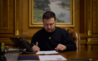 Зеленський відповів на петицію про перейменування рф на «московію»