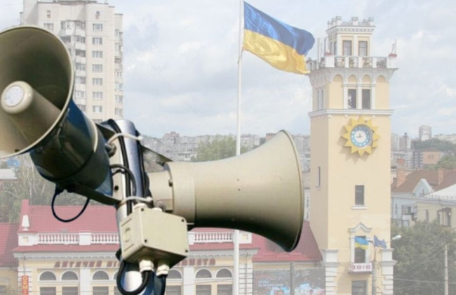 Чи має право роботодавець змушувати працівників працювати під час повітряної тривоги