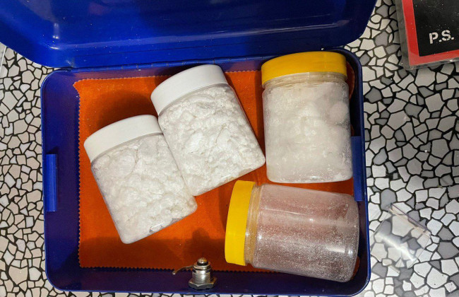 Щомісячний прибуток у понад 2 млн грн: у столиці викрили наркоділків