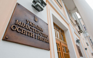 Освітній омбудсмен закликає Міносвіти припинити співпрацю з Parimatch Foundation