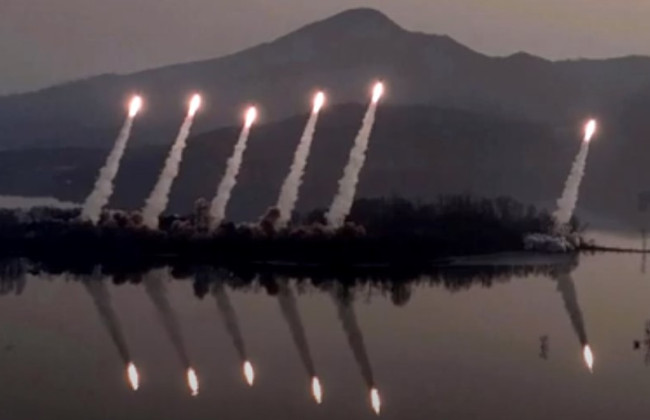 КНДР запустила ракету неизвестного типа: страна продолжает реагировать на совместные учения Южной Кореи и США