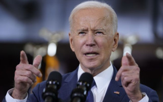 Інвестори збанкрутілих банків США захищені не будуть, бо самі пішли на ризик, — Байден