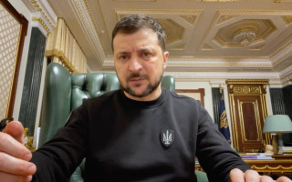Додаткові пів трильйона гривень, які хочуть виділити на оборону, спрямують на зарплатню військовим, дрони тощо – Зеленський
