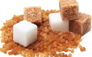 Уряд скасував держрегулювання у межах імпорту цукру-сирцю з тростини