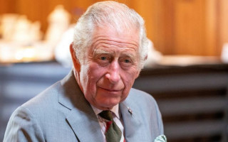 В Великобритании выпустят серию «цветочных» марок с изображением короля Чарльза