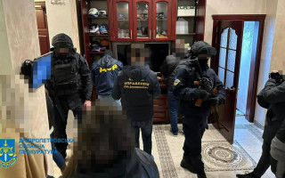 На Дніпропетровщині викрито організаторів міжнародної шахрайської схеми з місячним оборотом 5 млн грн