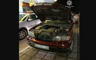 Вызов патрульных для проверки автомобиля BMW X5 в Киеве завершился направлением его на экспертизу: детали