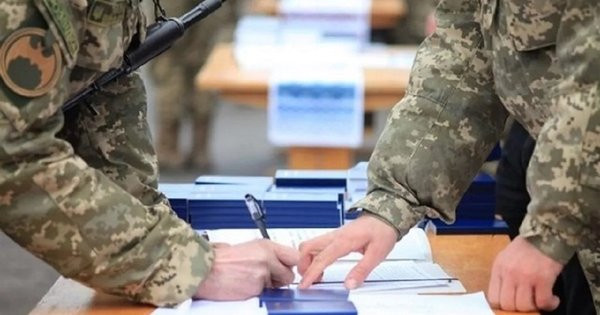 Бронирование военнообязанных работников предприятиями: во Львовской ОВА напомнили новый порядок
