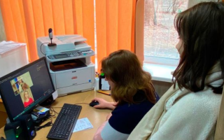 У Києві кримчанка змогла оформити ID-картку після встановлення її особи за допомогою відеозв’язку