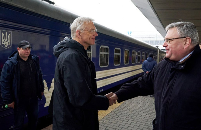 В Киев приехал премьер Латвии