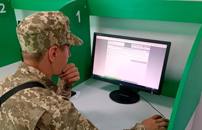 Уряд спростив отримання водійських прав для іноземців у лавах ЗСУ