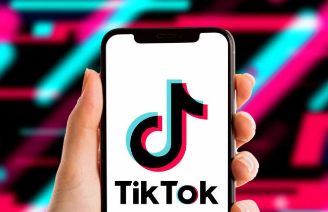 Керівництво TikTok вивчає варіанти продажу соцмережі — ЗМІ