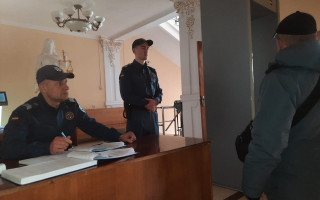 Інцидент із гранатою в суді Чернівців: у Службі судової охорони повідомили подробиці