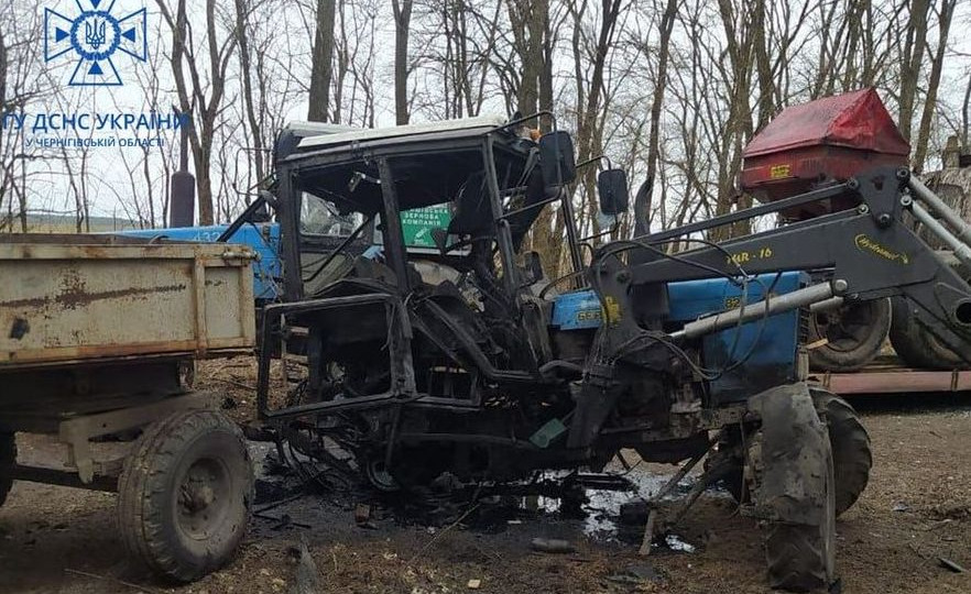 В Чернігівській області трактор підірвався на міні, фото