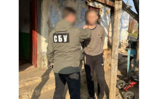 Затримано жителя Херсонщини, який працював на ворога у виправній колонії