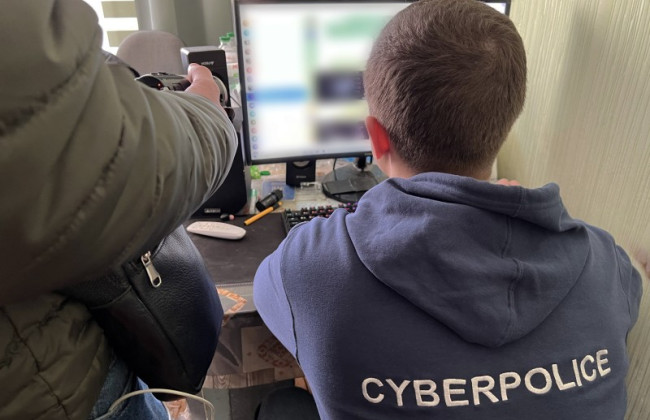 Хмельницкий хакер заразил собственноручно созданным вирусом более 10 тысяч компьютеров