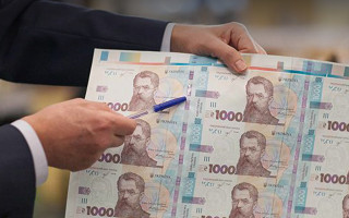 Збував підроблені купюри у магазинах: у Луцьку викрили фальшивомонетника