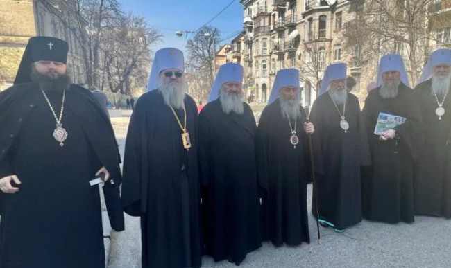 Члены УПЦ МП устроили «митинг» под Офисом Президента, видео