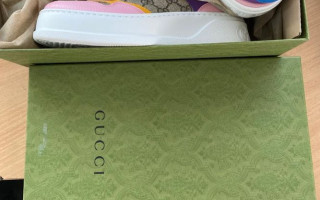 «Gucci», «Bally» и «Puma»: на Закарпатье таможенники обнаружили незадекларированные вещи известных брендов