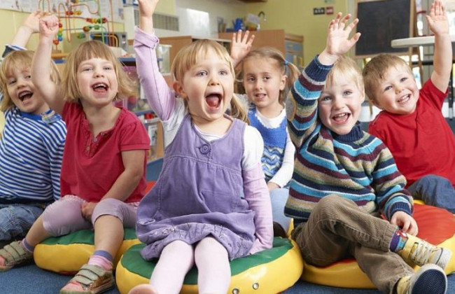 Різні форми садочків, 56-денна відпустка для вихователів і центри допомоги для батьків: Рада ухвалила законопроєкт у першому читанні