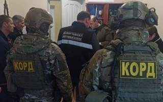 Врач из Запорожья продавал военнообязанным фиктивные справки об инвалидности за 6500 долларов