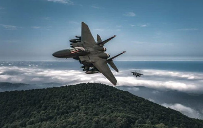 Єнс Столтенберг допустив передачу Україні винищувачів F-16