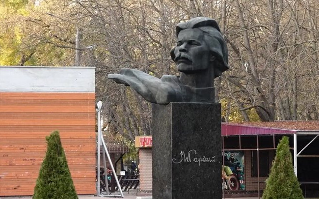 В Одессе снесут памятник Максиму Горькому