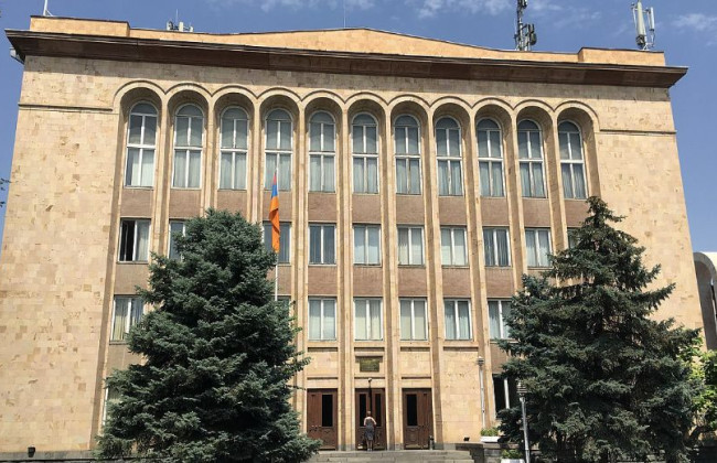 Ордер на арест Путина: КС Армении одобрил ратификацию парламентом Римского устава