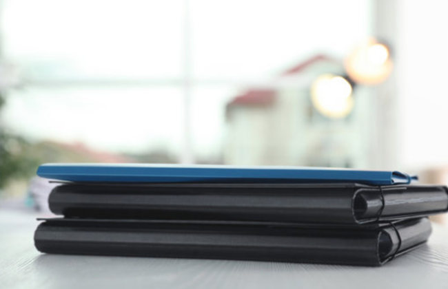 Які документи потрібно подати фізособі для отримання Картки платника податків з даними про реєстраційний номер облікової картки платника податків