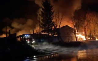 Під Москвою спалахнув найбільший у рф металургійний завод, відео
