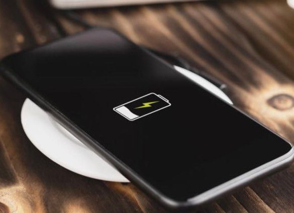 Оставаться на связи максимально долго: как сохранить заряд мобильного