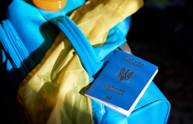 Продлить срок действия загранпаспорта или оформить новый – в Консульстве Украины рассказали, на что обратить внимание