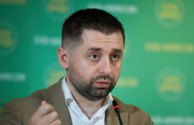 В случае перемещения ядерного оружия в Беларусь, Украина усилит мобилизацию, – Арахамия