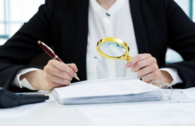 Допомогла оформити фейкове опікунство над підлітком призовником: на Одещині судитимуть начальницю служби у справах дітей