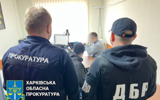 В Харьковской области экс-патрульный работал на россиян и предлагал знакомым места в оккупационной администрации