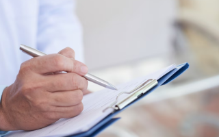 В Минздраве объяснили, как получить электронный больничный, находясь за границей