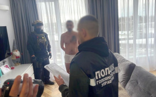 Виманювали дані про банківські рахунки: правоохоронці викрили міжнародну злочинну організації, яку очолював киянин
