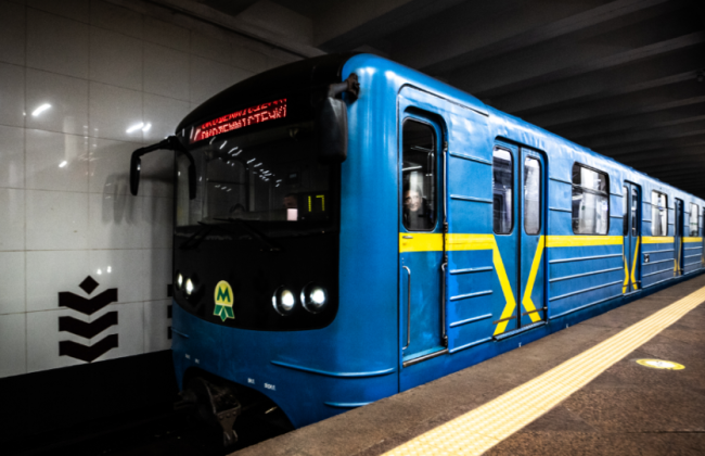 Власти Киева не поддержали петицию об отмене остановки общественного транспорта во время воздушной тревоги