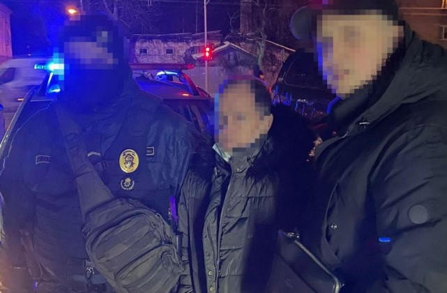 Видавав себе за жінку-лікарку, аби «оглядати» школярок: у Львові засудили киянина