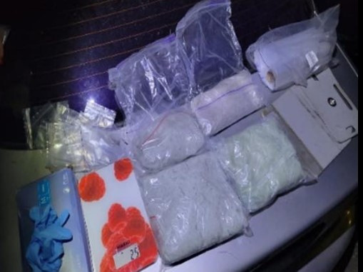 Сбывали метамфетамин и каннабис в нескольких областях: будут судить жителя Днепра и его сообщников