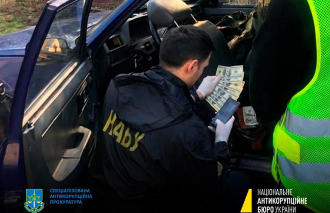 $1100 за закриття справи щодо водіння в нетверезому стані: на Рівненщини викрили суддю та адвоката-посередника на отриманні хабаря