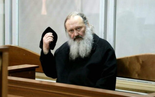 Суд відправив митрополита Павла під цілодобовий домашній арешт