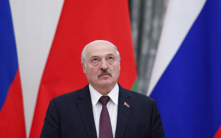 Лукашенко распорядился начать проверку боеготовности вооруженных сил Беларуси