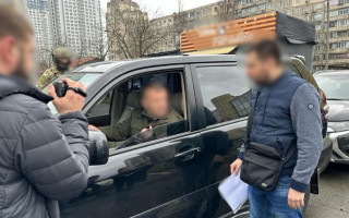 150 тысяч долларов за изменение меры пресечения: глава Федерации профсоюзов подозревается в попытке предоставления взятки