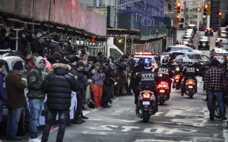 Суддя постановив, що під час пред'явлення обвинувачення Трампу не можна використовувати мобільні, ноутбуки та іншу техніку