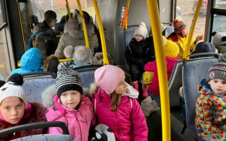 В Донецкой области объявили принудительную эвакуацию детей