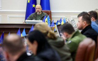 Кабмін доручив підготувати пропозиції щодо посилення відповідальності за поширення недостовірної інформації, що створює позитивний образ РФ